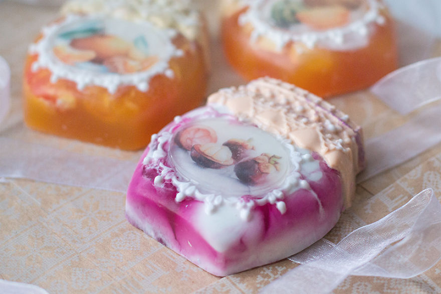 I’ve Combined My Two Hobbies – Watercolor Painting And Soap Making – Into One I’ve Combined My Two Hobbies – Watercolor Painting And Soap Making – Into One