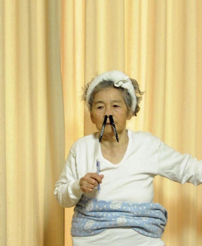 89-Year-Old Japanese Grandma Discovers Photography, Can&#8217;t Stop Taking Hilarious Self-Portraits Now