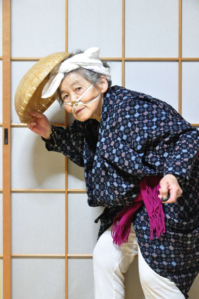 89-Year-Old Japanese Grandma Discovers Photography, Can&#8217;t Stop Taking Hilarious Self-Portraits Now
