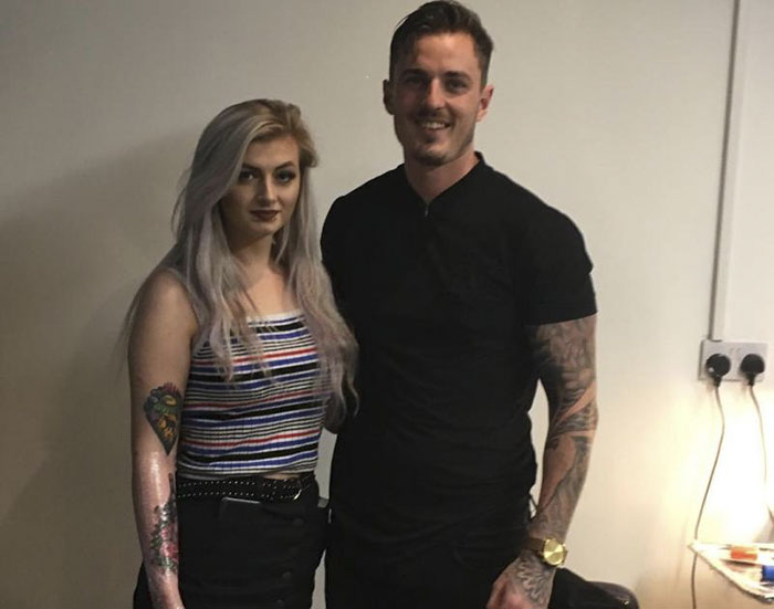 19-Year-Old Wanted To Cover Up Her Self-Harm Scars But All Tattoo Artists Refused To Help. Except One 19-Year-Old Wanted To Cover Up Her Self-Harm Scars But All Tattoo Artists Refused To Help. Except One