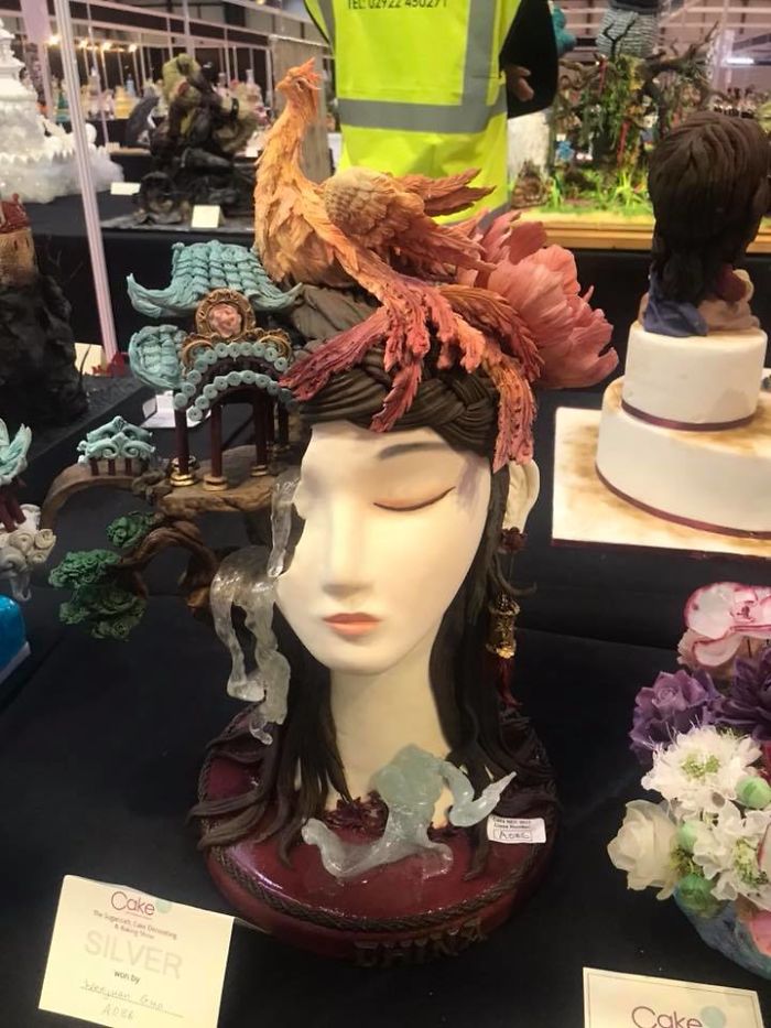 Confectioners Make Amazing Cakes On Display In London And You Would Not Have The Guts To Eat Them