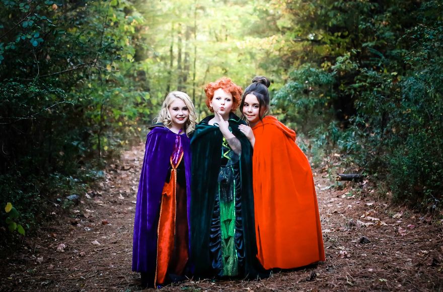 I Took Pictures Of Adorable Girls In The Theme Of Hocus Pocus