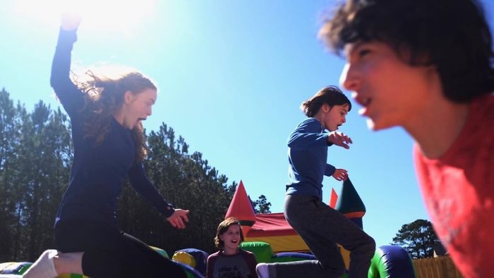 34 Adorable Times When ‘Stranger Things’ Cast Was Hanging Out Off-Camera 34 Adorable Times When ‘Stranger Things’ Cast Was Hanging Out Off-Camera