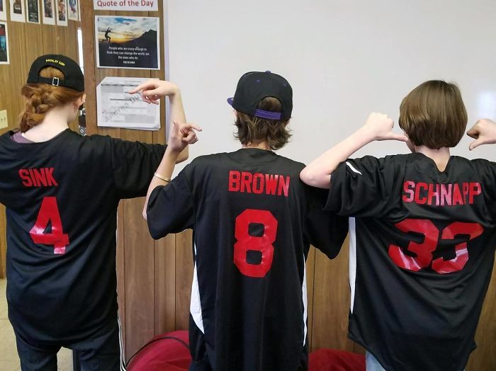 34 Adorable Times When ‘Stranger Things’ Cast Was Hanging Out Off-Camera 34 Adorable Times When ‘Stranger Things’ Cast Was Hanging Out Off-Camera