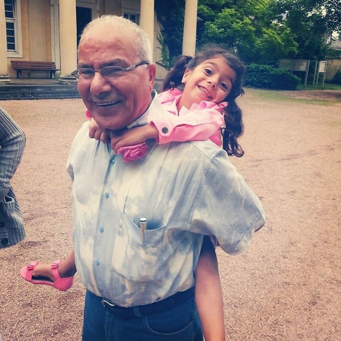 124 Photos Of Grandparents Meeting Their Grandchildren That Will Make You Weak In The Knees