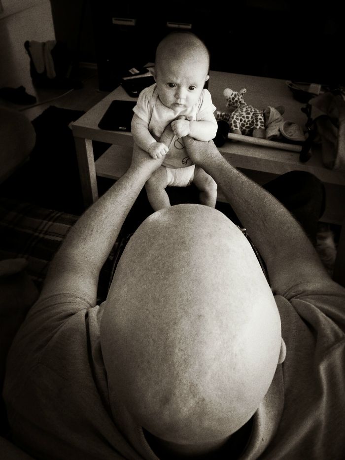 124 Photos Of Grandparents Meeting Their Grandchildren That Will Make You Weak In The Knees