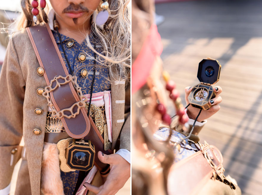 Amazing Disney Family Dresses Up For Halloween For 7 Years Straight Amazing Disney Family Dresses Up For Halloween For 7 Years Straight