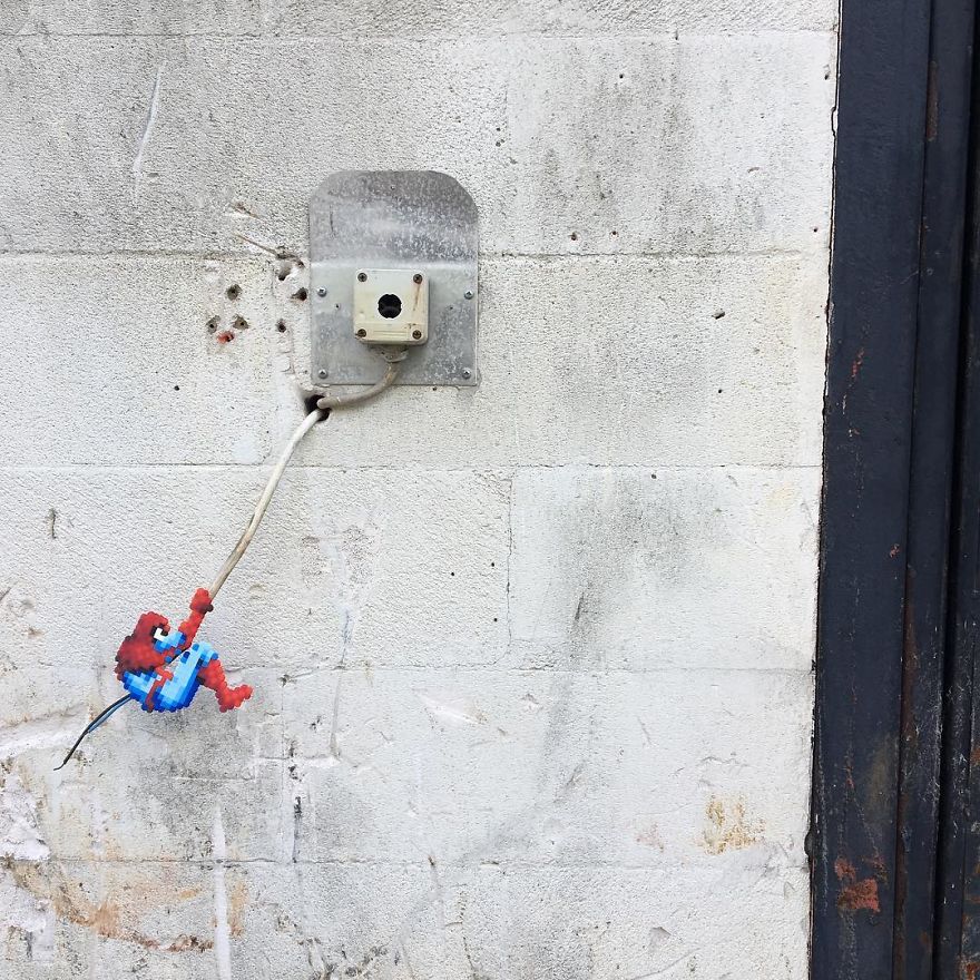 Someone Is ‘Vandalising’ Streets With Pixel Art, And The Result Is Awesome
