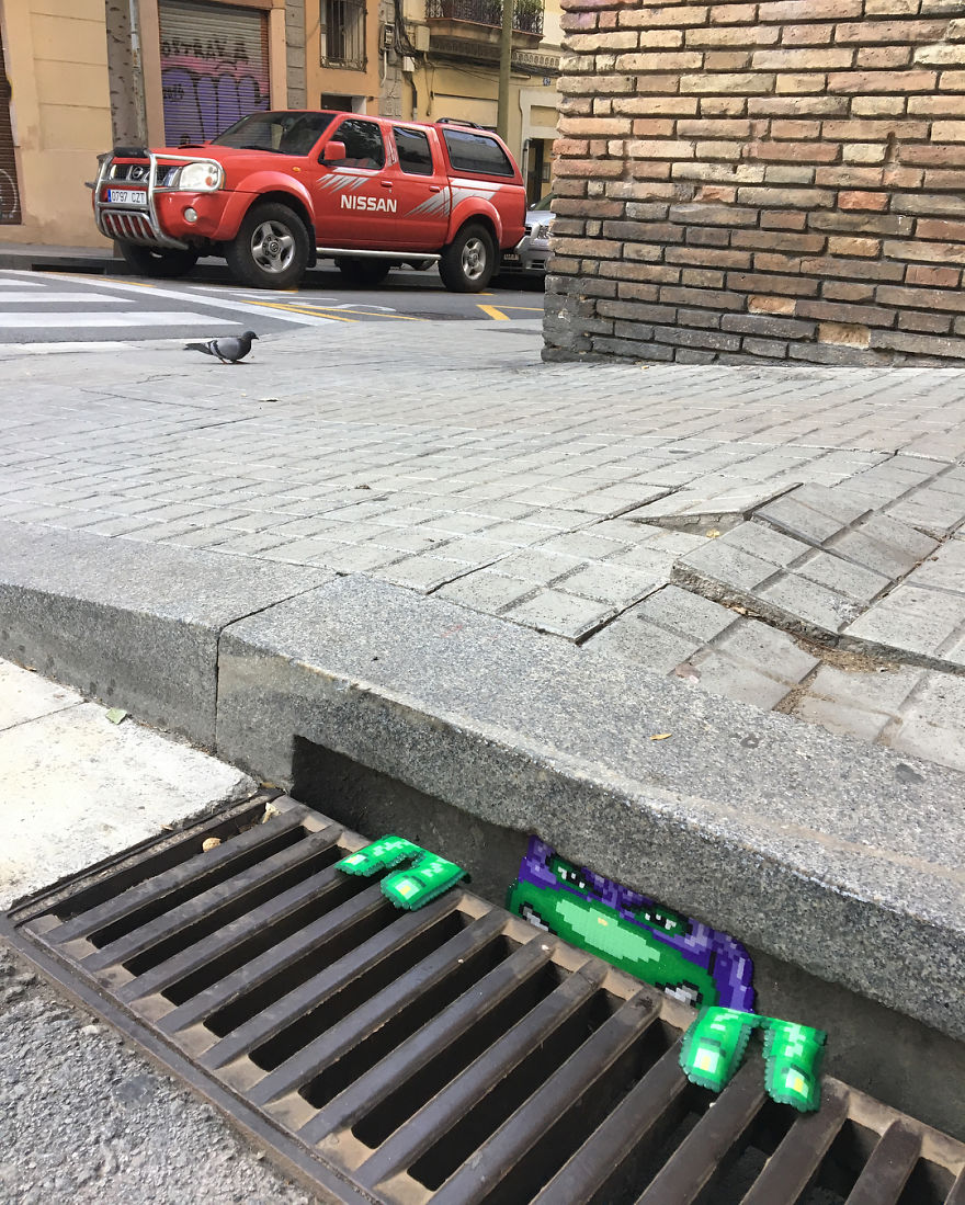 Someone Is ‘Vandalising’ Streets With Pixel Art, And The Result Is Awesome