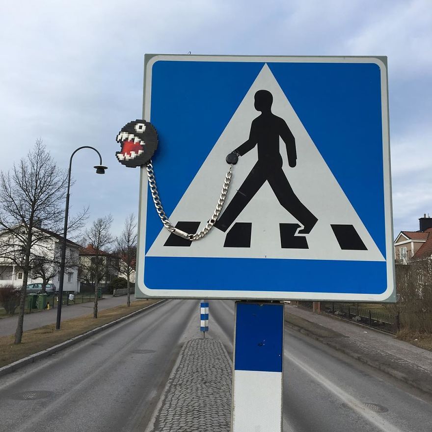 Someone Is ‘Vandalising’ Streets With Pixel Art, And The Result Is Awesome