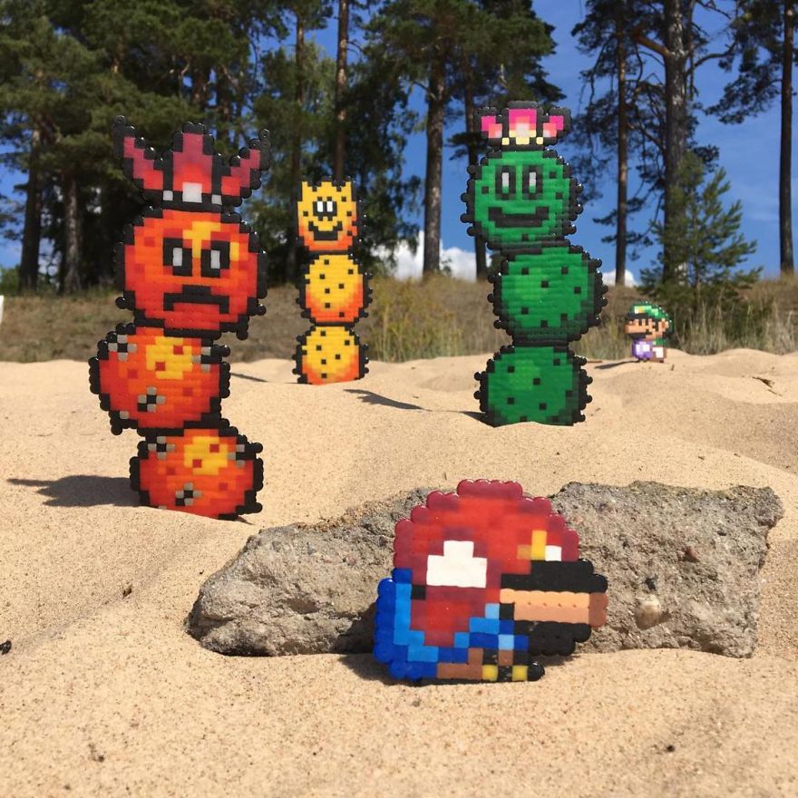 Someone Is ‘Vandalising’ Streets With Pixel Art, And The Result Is Awesome Someone Is ‘Vandalising’ Streets With Pixel Art, And The Result Is Awesome