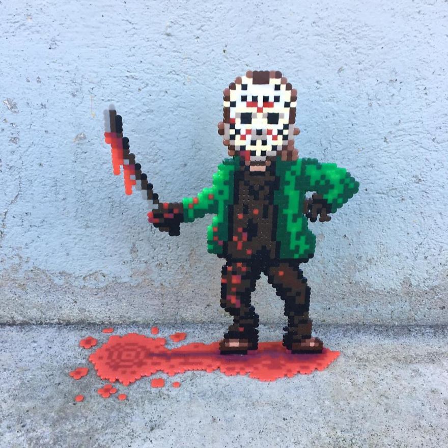 Someone Is ‘Vandalising’ Streets With Pixel Art, And The Result Is Awesome Someone Is ‘Vandalising’ Streets With Pixel Art, And The Result Is Awesome