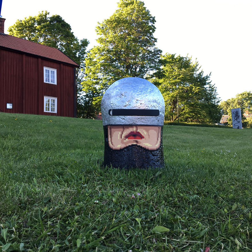 Someone Is ‘Vandalising’ Streets With Pixel Art, And The Result Is Awesome