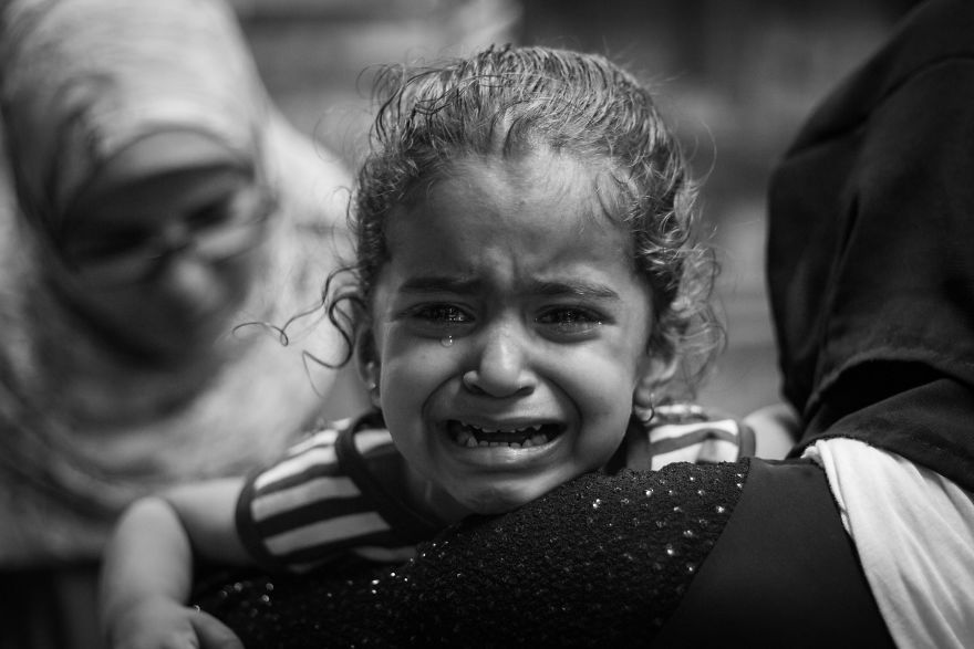 Children In Pain: An Attempt To Document The Reactions Of Children And Their Suffering With Injections Children In Pain: An Attempt To Document The Reactions Of Children And Their Suffering With Injections