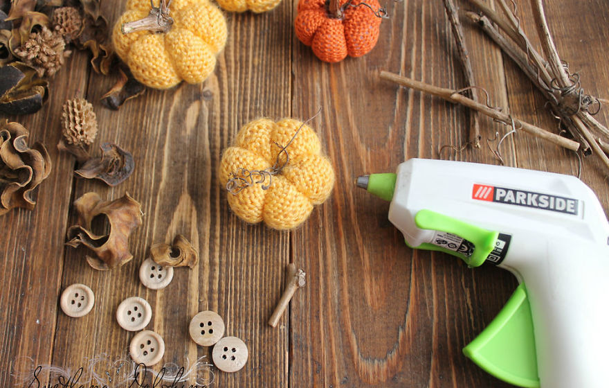 Knitting A Sweet Pumpkin Home Decor In 30 Minutes