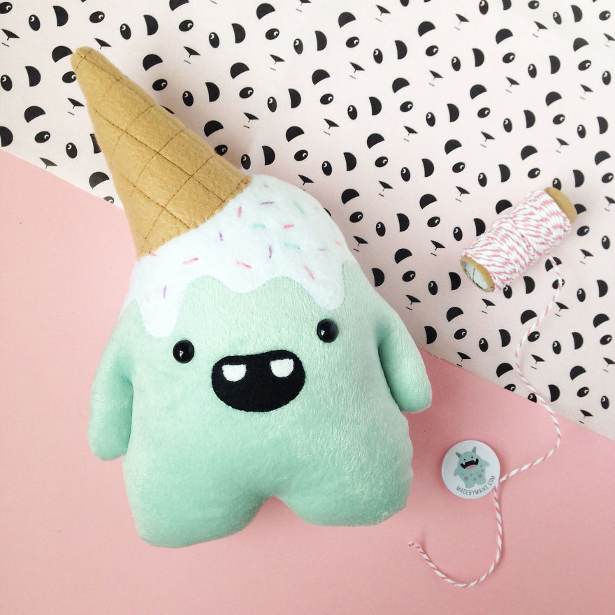 I’m A Dutch Plush Artist And I Make Creepy Creatures And Cute Dolls I’m A Dutch Plush Artist And I Make Creepy Creatures And Cute Dolls