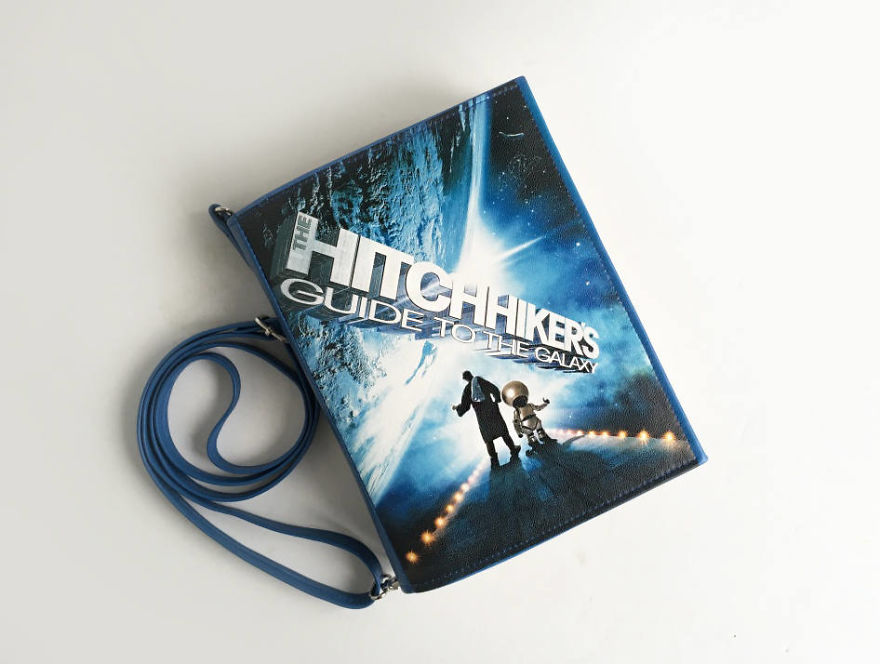 Book Bags That Will Let You Have Your Favorite Book Always By Your Side (Part 3) Book Bags That Will Let You Have Your Favorite Book Always By Your Side (Part 3)