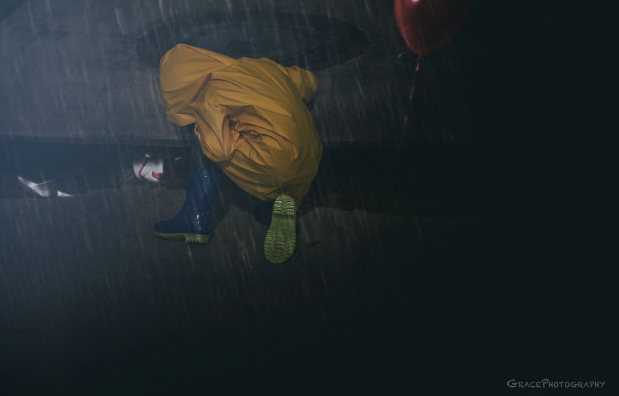 This American Photographer Specializes In Photographing Kids In Costume For Halloween, And It&#8217;s Seriously Spooky