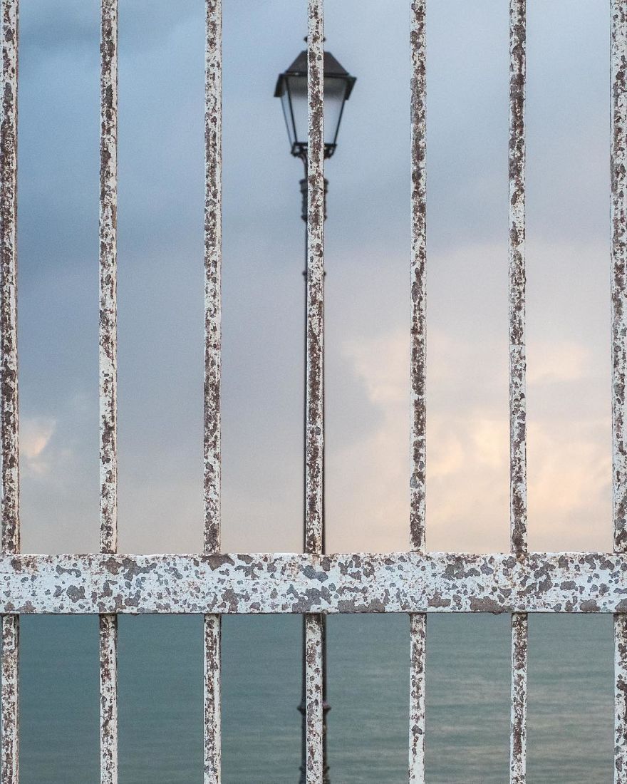 The Coincidence Project: 53 Photos That Will Make You Look Twice The Coincidence Project: 53 Photos That Will Make You Look Twice