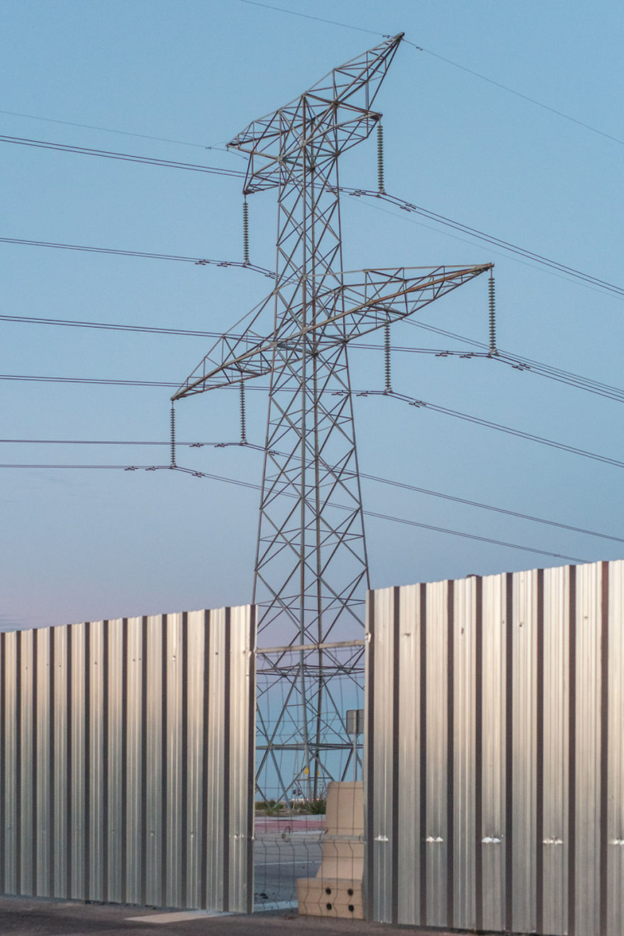 The Coincidence Project: 53 Photos That Will Make You Look Twice The Coincidence Project: 53 Photos That Will Make You Look Twice