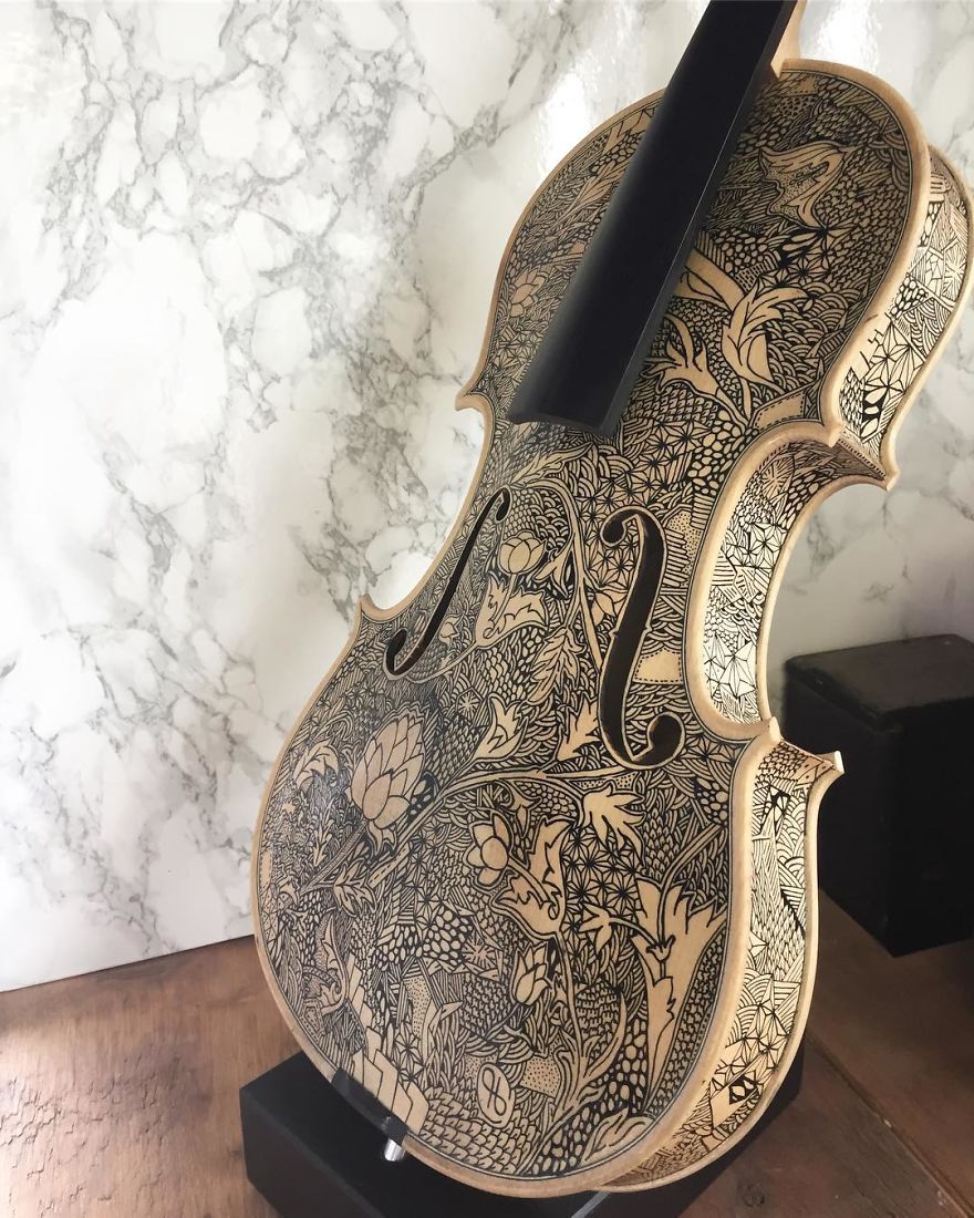 I’m The Violin Painter Who Spends Over 3 Weeks Illustrating Each One I’m The Violin Painter Who Spends Over 3 Weeks Illustrating Each One