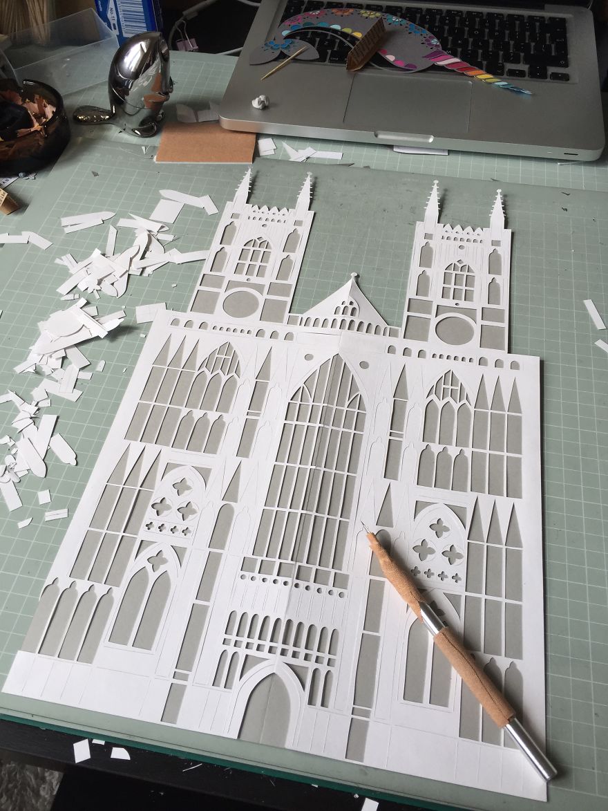 Artists Create Incredible London Landmarks From Paper Artists Create Incredible London Landmarks From Paper