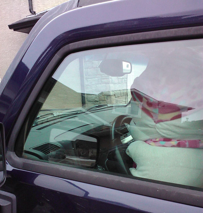 After Leaving Her Favorite Toy With God-Father Who Lives Alone, Girl Asks If He&#8217;s Having Fun &#8211; Here&#8217;s His Response