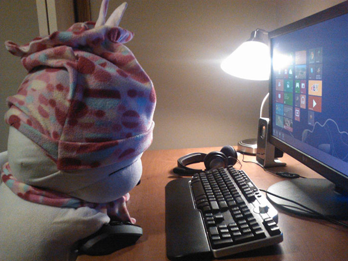 After Leaving Her Favorite Toy With God-Father Who Lives Alone, Girl Asks If He&#8217;s Having Fun &#8211; Here&#8217;s His Response