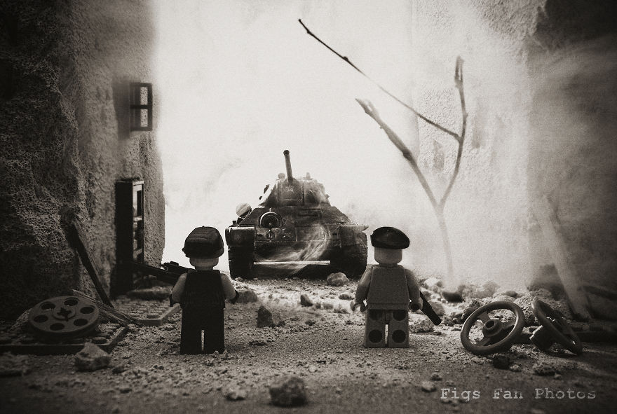 I Recreate Historical Moments Of Hungarian Revolution With Lego