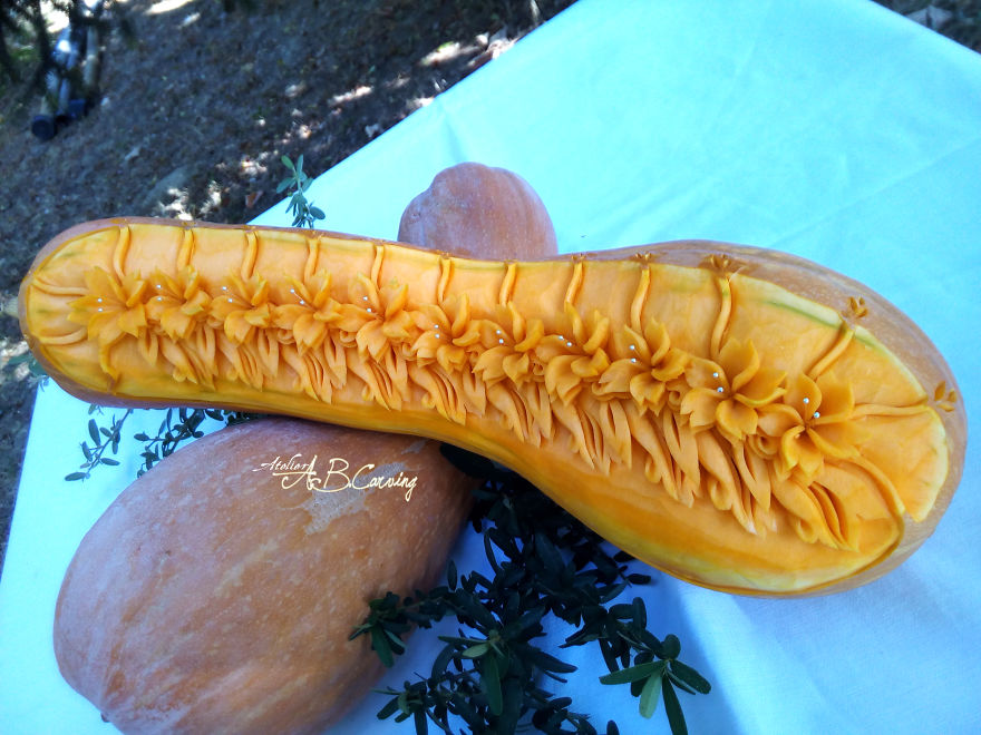 26 Alternative Halloween Pumpkins That I Carved To Show They Don’t Necessarily Need To Be Scary 26 Alternative Halloween Pumpkins That I Carved To Show They Don’t Necessarily Need To Be Scary