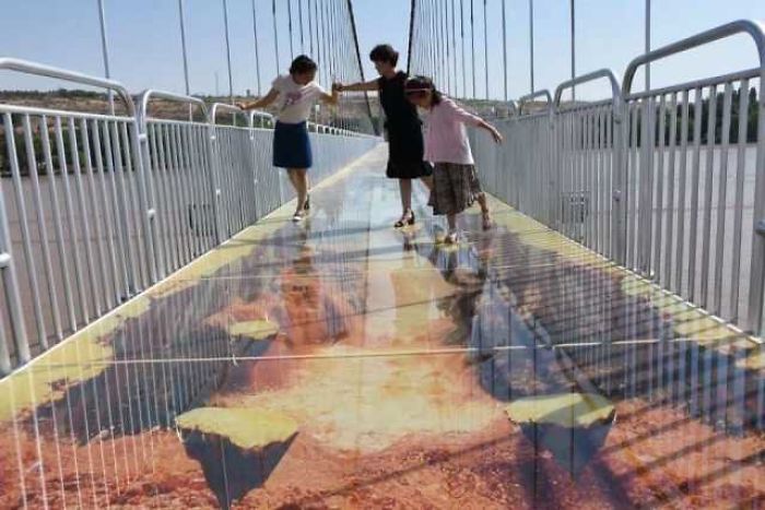 The Glass Bridge In China Will Amaze You With Optical Illusions Painted On The Ground