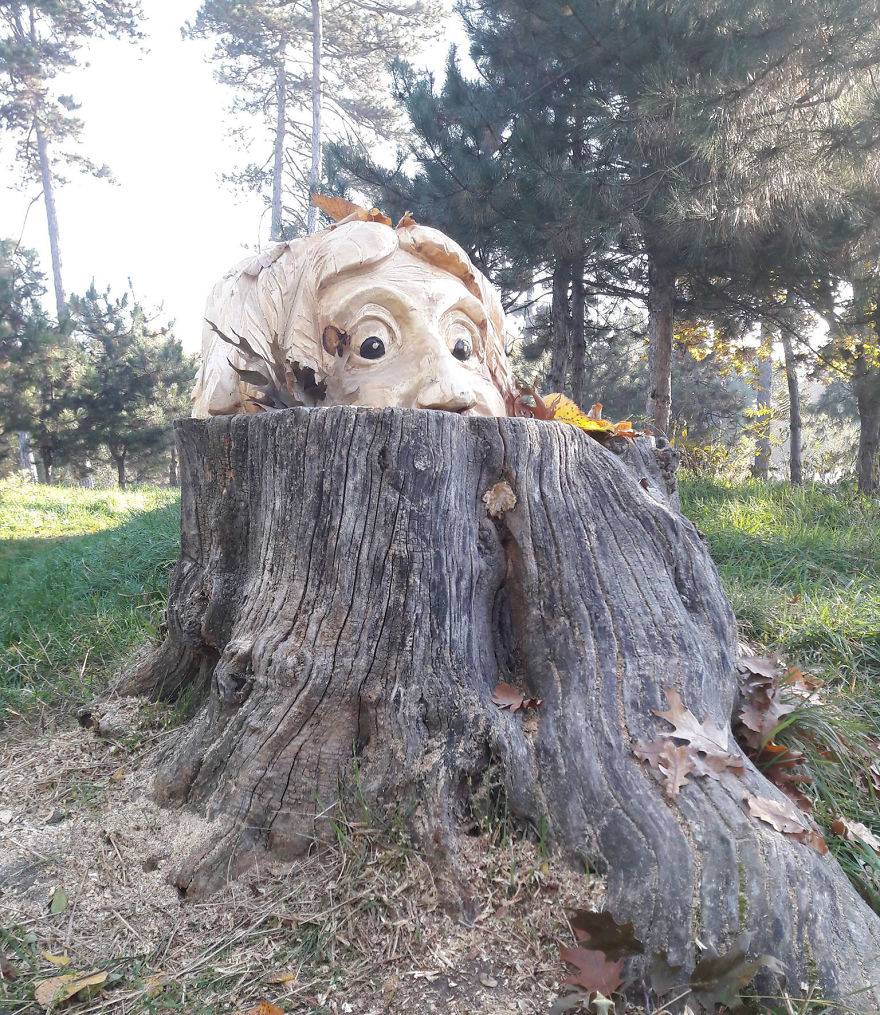 Romanian Artist Uses A Chainsaw To Turn Trees Into Sculptures, And The Result Is Impressive Romanian Artist Uses A Chainsaw To Turn Trees Into Sculptures, And The Result Is Impressive