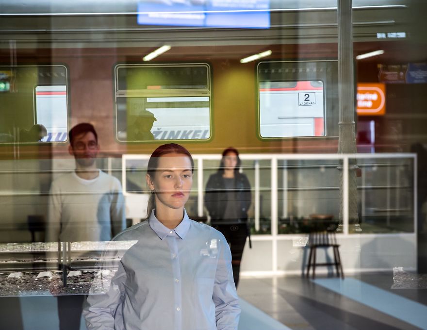 Artists Stood Motionless For 24 Hours To Spread The Message About Organ Donation