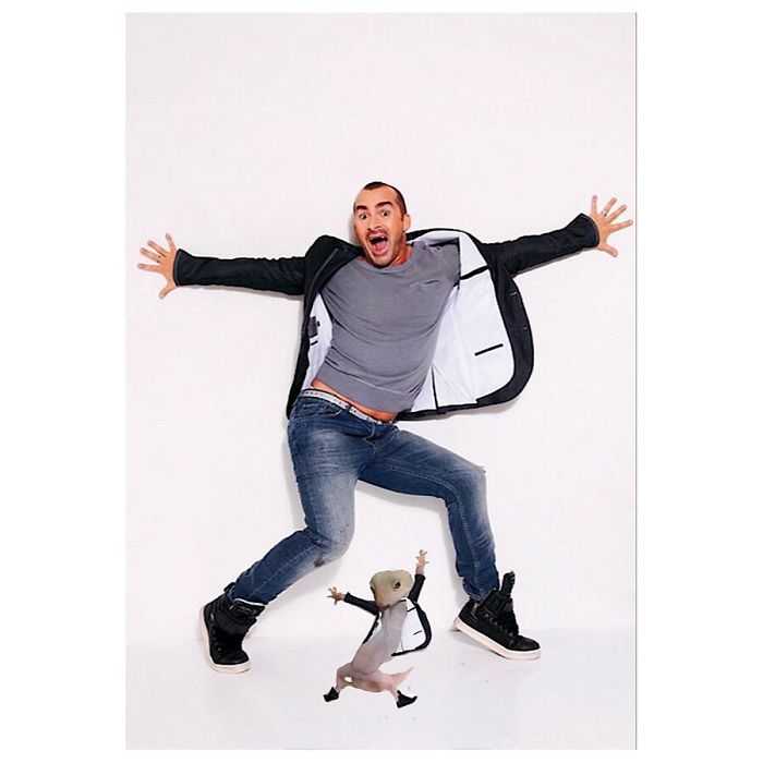 Ridiculously Photogenic Gecko Inspires Photoshop Battle, And It&#8217;s Hilarious (Add Yours!)