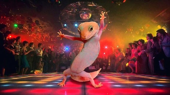 Ridiculously Photogenic Gecko Inspires Photoshop Battle, And It&#8217;s Hilarious (Add Yours!)