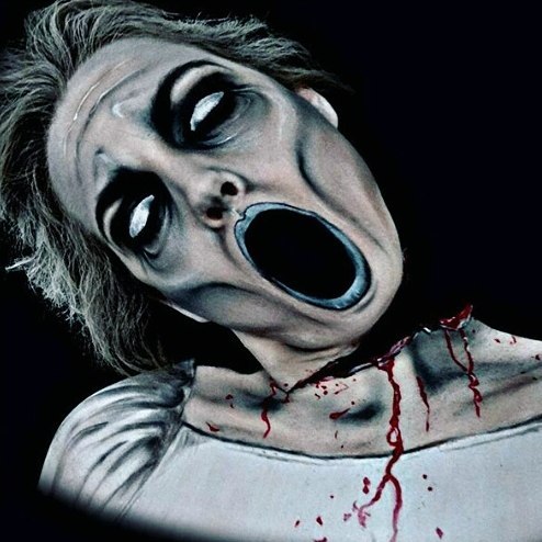 Makeup Artist Turns Herself Into Monsters From Your Most Terrifying Nightmares Makeup Artist Turns Herself Into Monsters From Your Most Terrifying Nightmares