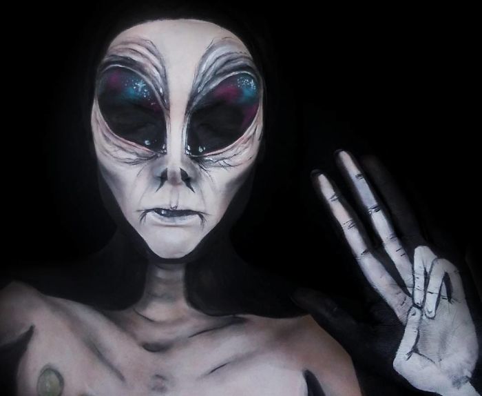 Makeup Artist Turns Herself Into Monsters From Your Most Terrifying Nightmares Makeup Artist Turns Herself Into Monsters From Your Most Terrifying Nightmares