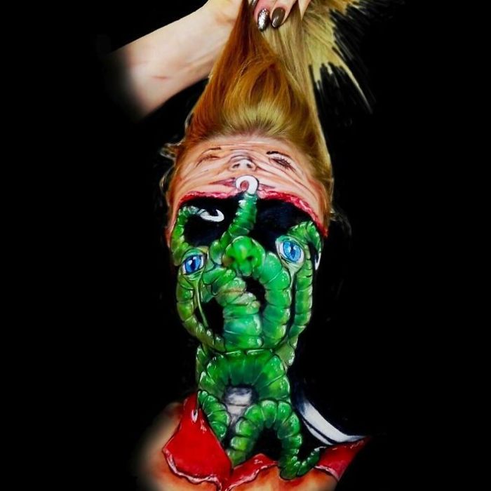 Makeup Artist Turns Herself Into Monsters From Your Most Terrifying Nightmares Makeup Artist Turns Herself Into Monsters From Your Most Terrifying Nightmares