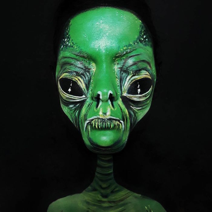 Makeup Artist Turns Herself Into Monsters From Your Most Terrifying Nightmares Makeup Artist Turns Herself Into Monsters From Your Most Terrifying Nightmares