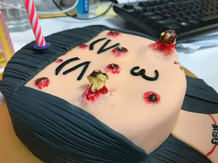 This Cake Has Poppable Pimples, And We Can’t Look Away Even Though We Want To This Cake Has Poppable Pimples, And We Can’t Look Away Even Though We Want To