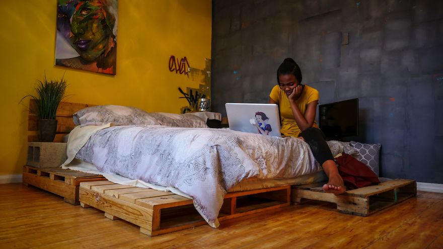 I Spent Less Than $300 Transforming A Boring Apartment Into A Creative Paradise