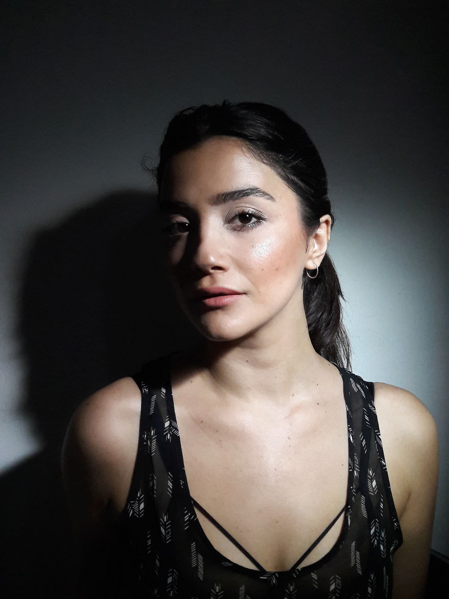 I Made A Photoshoot Only With A Single Flashlight And A Randomly Selected Average Smartphone I Made A Photoshoot Only With A Single Flashlight And A Randomly Selected Average Smartphone