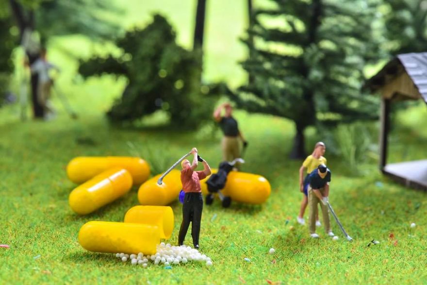 I Use Everyday Objects To Create Tiny Worlds I Use Everyday Objects To Create Tiny Worlds