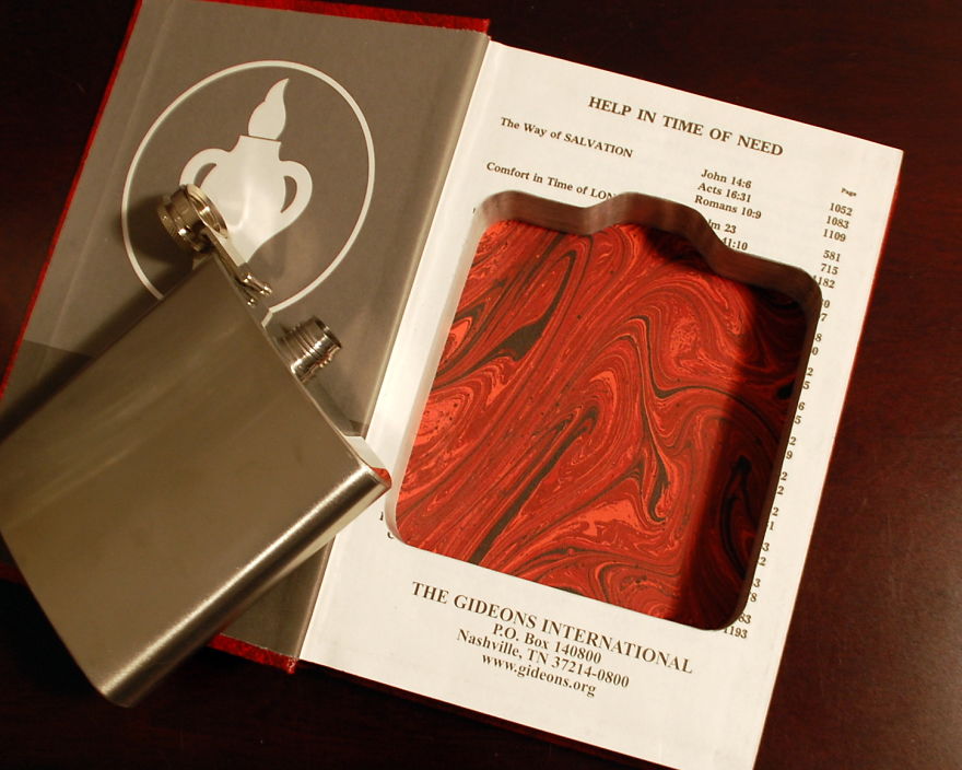 I Was Able To Quit My Job As A Museum Gallery Guard To Make Hollow Books I Was Able To Quit My Job As A Museum Gallery Guard To Make Hollow Books