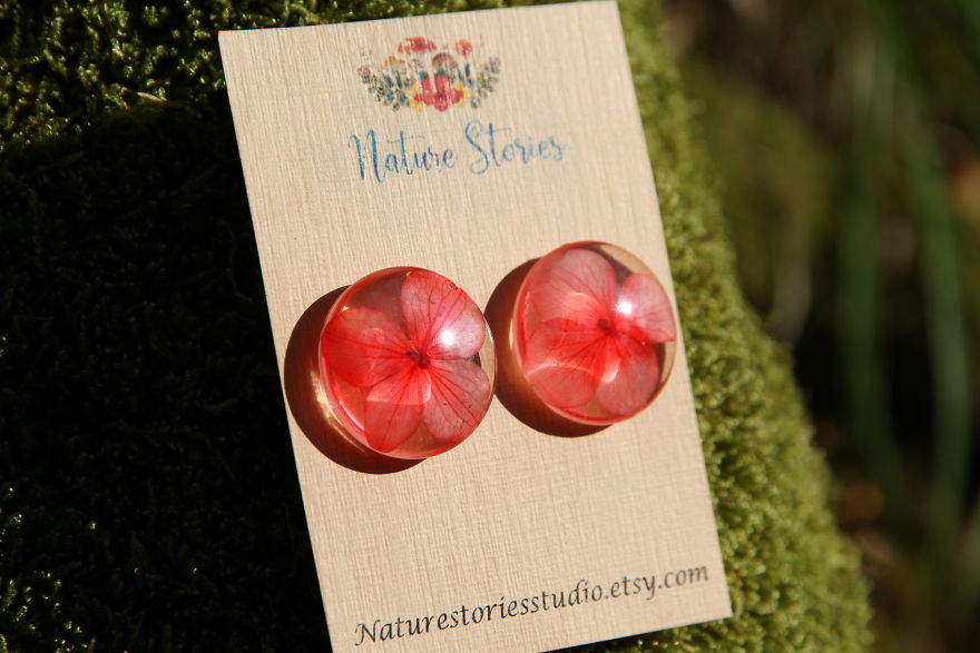 I Capture The Beauty Of Woodlands And Meadows In Resin Jewelry I Capture The Beauty Of Woodlands And Meadows In Resin Jewelry