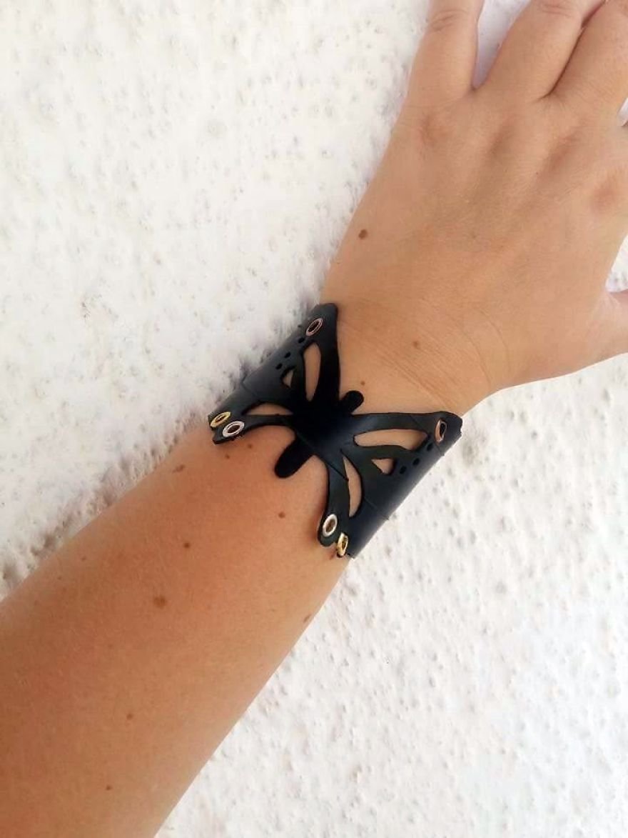 I Make Jewelry And Accessories Out Of Upcycled Bike And Car Inner Tubes I Make Jewelry And Accessories Out Of Upcycled Bike And Car Inner Tubes