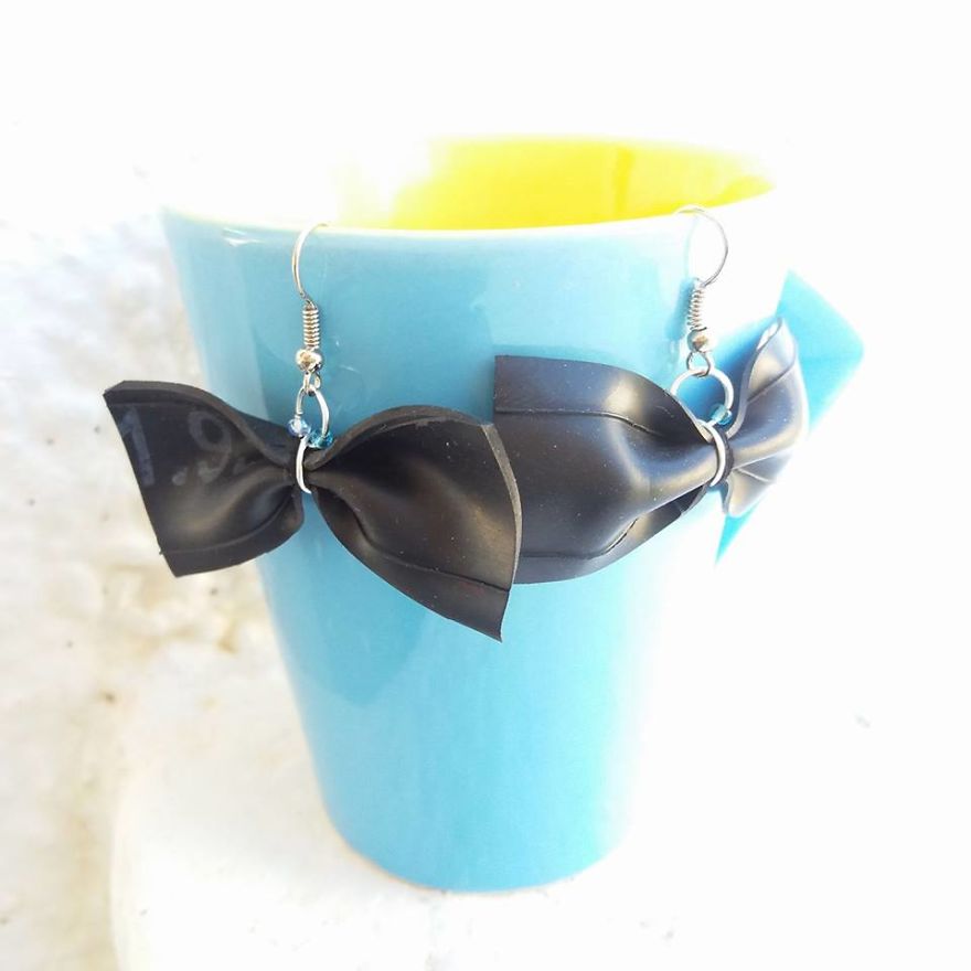 I Make Jewelry And Accessories Out Of Upcycled Bike And Car Inner Tubes I Make Jewelry And Accessories Out Of Upcycled Bike And Car Inner Tubes