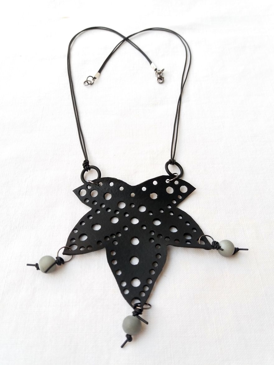 I Make Jewelry And Accessories Out Of Upcycled Bike And Car Inner Tubes I Make Jewelry And Accessories Out Of Upcycled Bike And Car Inner Tubes