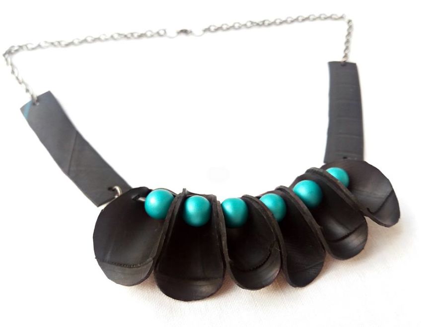 I Make Jewelry And Accessories Out Of Upcycled Bike And Car Inner Tubes I Make Jewelry And Accessories Out Of Upcycled Bike And Car Inner Tubes