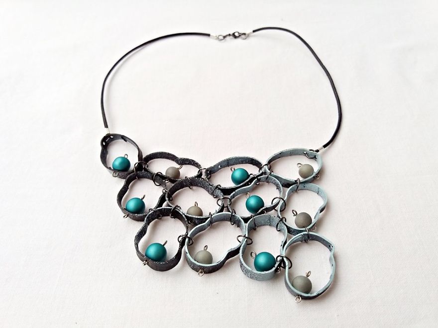 I Make Jewelry And Accessories Out Of Upcycled Bike And Car Inner Tubes I Make Jewelry And Accessories Out Of Upcycled Bike And Car Inner Tubes